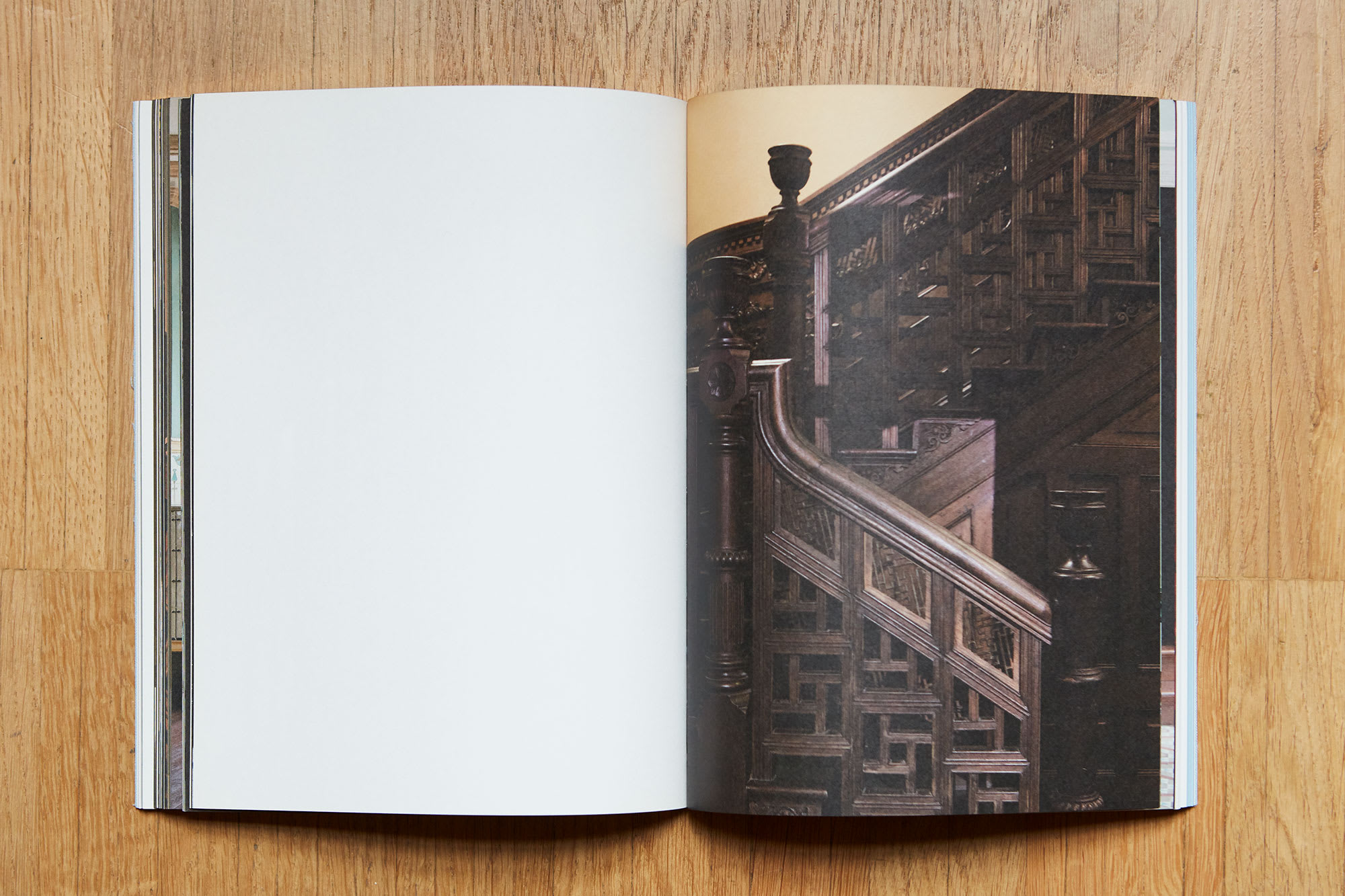 Prada Rong Zhai Book Picture